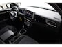 Volkswagen T-Roc 1.5 TSI R-Line Navigatie | Camera | Stoelverwarming | All Season banden
