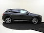 Mercedes-Benz GLA 250 e Star Edition AMG Line / 19"/ KEYLESS GO/ High-Performance LED/ PARKTRONIC