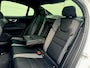 Volvo S60 2.0 B4 R-Design Org NL Pano Bowers&Wilkins Mem seats Leer Camera Adaptive cruise control