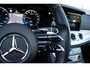 Mercedes-Benz E-klasse 300 e 4MATIC AMG Line | E300 Hybride | Pano | Matrix LED | Burmester | Night | Keyless | Adapt. Cruise | Trekhaak | 20 Inch | 360 | Carplay | DAB | Trekhaak | Sfeer | Dodehoek | Lane Assist | BTW | Dealer Onderhouden | Garantie