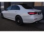Mercedes-Benz E-klasse 300 e 4MATIC AMG Line | E300 Hybride | Pano | Matrix LED | Burmester | Night | Keyless | Adapt. Cruise | Trekhaak | 20 Inch | 360 | Carplay | DAB | Trekhaak | Sfeer | Dodehoek | Lane Assist | BTW | Dealer Onderhouden | Garantie