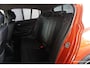 BMW 1-Serie 118i Sportline | Automaat | Leder | Navig | LED | Valencia orange
