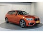 BMW 1-Serie 118i Sportline | Automaat | Leder | Navig | LED | Valencia orange