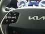 Kia Niro EV DynamicLine 64.8 kWh - SOH 98,3% - Stoel-/stuurverwarming - Navigatie - Cruise Control - Climate Control - Keyless Fabrieksgarantie tot 02-2030