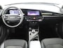 Kia Niro EV DynamicLine 64.8 kWh - SOH 98,3% - Stoel-/stuurverwarming - Navigatie - Cruise Control - Climate Control - Keyless Fabrieksgarantie tot 02-2030