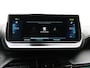Peugeot e-208 EV GT 50 kWh 136PK | AppleCarplay/Android Auto | Parkeersensoren | FULL LED | Navigatie | Verwarmde Voorstoelen | Climate Control | Cruise Control | 17" LMV | Isofix | Privacy Glass | Trekhaak |