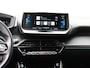 Peugeot e-208 EV GT 50 kWh 136PK | AppleCarplay/Android Auto | Parkeersensoren | FULL LED | Navigatie | Verwarmde Voorstoelen | Climate Control | Cruise Control | 17" LMV | Isofix | Privacy Glass | Trekhaak |