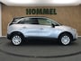 Opel Crossland 1.2 Turbo Elegance - ORIGINEEL NEDERLANDSE AUTO - VASTE TREKHAAK 840KG GEREMD TREKGEWICHT - PARKEERSENSOREN VOOR EN ACHTER - 360 GRADEN CAMERA - DODEHOEK DETECTIE - STUUR EN STOELVERWARMING - NAVIGATIE - APPLE CARPLAY/ ANDROID AUTO