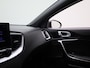 Kia ProCeed 1.5 T-GDi GT-Line | Apple Carplay / Android Auto | JBL Audio | Trekhaak | Camera | Privacy Glass | Sportstoelen | Lichtmetalen Velgen |