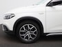 Fiat Tipo Cross 1.0 Cross | Navigatie | Airco | Lichtmetalen Velgen | Bluetooth Telefonie | Privacy Glass | Camera | DAB Radio | Trekhaak |