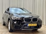 BMW X1 sDrive20i *192PK* Stoelverwarming / Navigatie / PDC / Bluetooth / 17"LMV