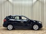BMW X1 sDrive20i *192PK* Stoelverwarming / Navigatie / PDC / Bluetooth / 17"LMV