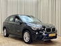 BMW X1 sDrive20i *192PK* Stoelverwarming / Navigatie / PDC / Bluetooth / 17"LMV