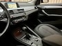 BMW X1 sDrive20i *192PK* Stoelverwarming / Navigatie / PDC / Bluetooth / 17"LMV