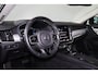 Volvo V90 T4 190pk Momentum Pro - Intellisafe Assist & Surround - Parkeerverwarming - Achteruitrijcamere - Verwarmbare voorstoelen en stuurwiel - Parkeersensoren voor en achter - Keyless - 19" Wielen - Full LED incl. bochtverlichting