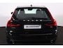 Volvo V90 T4 190pk Momentum Pro - Intellisafe Assist & Surround - Parkeerverwarming - Achteruitrijcamere - Verwarmbare voorstoelen en stuurwiel - Parkeersensoren voor en achter - Keyless - 19" Wielen - Full LED incl. bochtverlichting