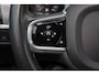 Volvo V90 T4 190pk Momentum Pro - Intellisafe Assist & Surround - Parkeerverwarming - Achteruitrijcamere - Verwarmbare voorstoelen en stuurwiel - Parkeersensoren voor en achter - Keyless - 19" Wielen - Full LED incl. bochtverlichting