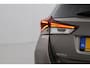 Toyota Auris Touring Sports 1.8 Hybrid Lease Pro | Origineel NL | Panoramadak | Navigatie | Stoelverwarming | Keyless | Parkeersensoren voor/achter | Clima | Cruise Control | 16 inch