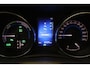 Toyota Auris Touring Sports 1.8 Hybrid Lease Pro | Origineel NL | Panoramadak | Navigatie | Stoelverwarming | Keyless | Parkeersensoren voor/achter | Clima | Cruise Control | 16 inch