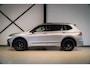 Volkswagen Tiguan Allspace 1.5 TSI R-Line Business+ | Panorama | Trekhaak | Black Style | Stoel/Stuurverw. | Dynamic Onderstel |