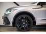 Volkswagen Tiguan Allspace 1.5 TSI R-Line Business+ | Panorama | Trekhaak | Black Style | Stoel/Stuurverw. | Dynamic Onderstel |