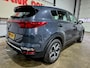 Kia Sportage 1.6 GDI 132PK DynamicLine + Dealer OH|DAB|Navi|Apple|Android|Trekhaak|Airco|Cruise|Camera|PDC|17"LMV