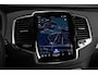 Volvo XC90 T8 Recharge AWD Ultimate Dark | Wegklapbare trekhaak | 360 Graden Camera | Getint Glas Achter | Luchtvering | Adaptieve Cruise Control | Verwarmbare Voorstoelen | Dodehoekdetectie Met Correctie | Panorama Dak | Rijstrooksensor Met Correctie | Navigatiesysteem | Keyless Entry | Verwarmbare Achterbank