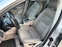 Volvo S40 2.0 Edition I ECC Audio-CD/Navigatie LMV 16" Xenon PDC Leder/Stof ESP TCS Cruisecontrol Trekhaak Dealeronderhoud Nw Apk!