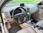 Volvo S40 2.0 Edition I ECC Audio-CD/Navigatie LMV 16" Xenon PDC Leder/Stof ESP TCS Cruisecontrol Trekhaak Dealeronderhoud Nw Apk!