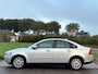 Volvo S40 2.0 Edition I ECC Audio-CD/Navigatie LMV 16" Xenon PDC Leder/Stof ESP TCS Cruisecontrol Trekhaak Dealeronderhoud Nw Apk!