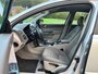 Volvo S40 2.0 Edition I ECC Audio-CD/Navigatie LMV 16" Xenon PDC Leder/Stof ESP TCS Cruisecontrol Trekhaak Dealeronderhoud Nw Apk!