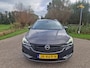Opel Astra Sports Tourer 1.0 Edition / Luxe Uitvoering / Airco / Navi / Adapt. CC / Schuif-Kanteldak / Trekhaak / PDC / NAP