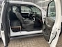 Nissan Navara 2.5 dCi SE King Cab Airco Cruise controle Trekhaak 3000kg trekhaak Pick-up p-up Euro 5 Lier afstandsbediening Vierwielaandrijving Openlaadbak Bpm vrij!!