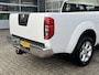 Nissan Navara 2.5 dCi SE King Cab Airco Cruise controle Trekhaak 3000kg trekhaak Pick-up p-up Euro 5 Lier afstandsbediening Vierwielaandrijving Openlaadbak Bpm vrij!!