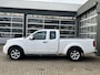 Nissan Navara 2.5 dCi SE King Cab Airco Cruise controle Trekhaak 3000kg trekhaak Pick-up p-up Euro 5 Lier afstandsbediening Vierwielaandrijving Openlaadbak Bpm vrij!!