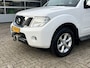 Nissan Navara 2.5 dCi SE King Cab Airco Cruise controle Trekhaak 3000kg trekhaak Pick-up p-up Euro 5 Lier afstandsbediening Vierwielaandrijving Openlaadbak Bpm vrij!!