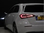 Mercedes-Benz A-klasse 180 Business Solution [SCHUIFKANTELDAK, CRUISE CONTROL, CAMERA, PDC 360, APPLE CARPLAY, ANDROID AUTO, STOELVERWARMING, NIEUWSTAAT]