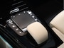 Mercedes-Benz A-klasse 180 Sport Luxury [TREKHAAK INKLAPBAAR, SCHUIFKANTELDAK, MEMORY SEATS, BURMESTER SOUND, CAMERA, STOELVERWARMING, VOL LEDER, BLUETOOTH, CRUISE, CLIMATE, NIEUWSTAAT]
