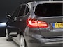 BMW 2-Serie Active Tourer 225xe iPerformance High Executive [SCHUIFKANTELDAK, CAMERA, STOELVERWARMING, HEAD-UP, ADAPTIVE CRUISE CONTROL, VOL LEDER, CLIMATE, NIEUWSTAAT]