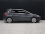 BMW 2-Serie Active Tourer 225xe iPerformance High Executive [SCHUIFKANTELDAK, CAMERA, STOELVERWARMING, HEAD-UP, ADAPTIVE CRUISE CONTROL, VOL LEDER, CLIMATE, NIEUWSTAAT]