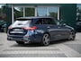 Mercedes-Benz C-klasse 300 e AMG Line | Burmester 3D Surround Sound systeem | Panoramaschuifdak | Aktiver Abstands-Assistent DISTRONIC | : AMG Line Interieur | Stuurwiel verwarmd | Memory stoelen |