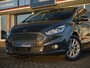 Ford S-Max 1.5 160pk Titanium 7p. | Pano | Navi & Apple Carplay/Android Auto | Elektr. achterklep | Keyless | Voorruitverwarming | Parkeer pakket | Lane Assist | Verkeersbord Assist i.c.m. Speed Limiter