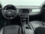 Kia Niro 1.6 GDi HYBRID EXECUTIVELINE | TREKHAAK | NAVI | CAMERA | LEDER | PDC | LM VELGEN | STOEL & STUURVERWARMING | AUTOMAAT |