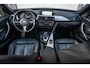 BMW 3-Serie Gran Turismo 320i M-Sport I Panorama I H&K I Leder I Camera I 1e-eig. I NL-auto I Dealer-onderhouden