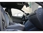 Volkswagen Tiguan 1.5 TSI R-Line Business+ 150PK Automaat | Trekhaak | Winterpakket | IQ Light