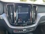 Volvo XC60 2.0 T8 Twin Engine AWD Inscription | Luchtvering | Stoelmassage | Trekhaak |