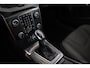 Volvo V40 Cross Country 1.6 T4 Momentum | Trekhaak | Panoramadak | Recent Ond. | Org NL | Camera | BLIS | Navigatie |