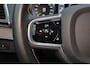 Volvo XC90 T8 AWD Inscription Intro Edition - Luchtvering - Panorama/schuifdak - IntelliSafe Assist & Surround - 360º Camera - Harman/Kardon audio - Adaptieve LED koplampen - Verwarmde voorstoelen - Parkeersensoren voor & achter - Elektr. bedienb. voorstoelen met geheugen Head up display - 21' LMV