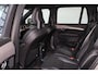 Volvo XC90 T8 AWD Inscription Intro Edition - Luchtvering - Panorama/schuifdak - IntelliSafe Assist & Surround - 360º Camera - Harman/Kardon audio - Adaptieve LED koplampen - Verwarmde voorstoelen - Parkeersensoren voor & achter - Elektr. bedienb. voorstoelen met geheugen Head up display - 21' LMV