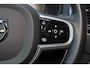 Volvo XC90 T8 AWD Inscription Intro Edition - Luchtvering - Panorama/schuifdak - IntelliSafe Assist & Surround - 360º Camera - Harman/Kardon audio - Adaptieve LED koplampen - Verwarmde voorstoelen - Parkeersensoren voor & achter - Elektr. bedienb. voorstoelen met geheugen Head up display - 21' LMV